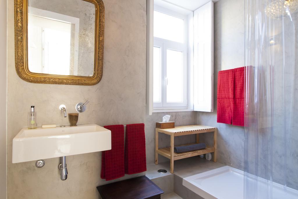 Bairrus Lisbon Apartments - Graca Bilik gambar